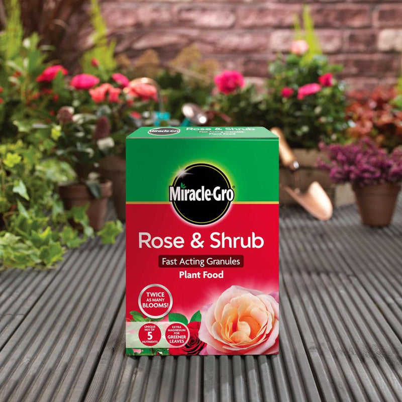 Miracle-Gro® Rose & Shrub Fast Acting Granules Plant Food